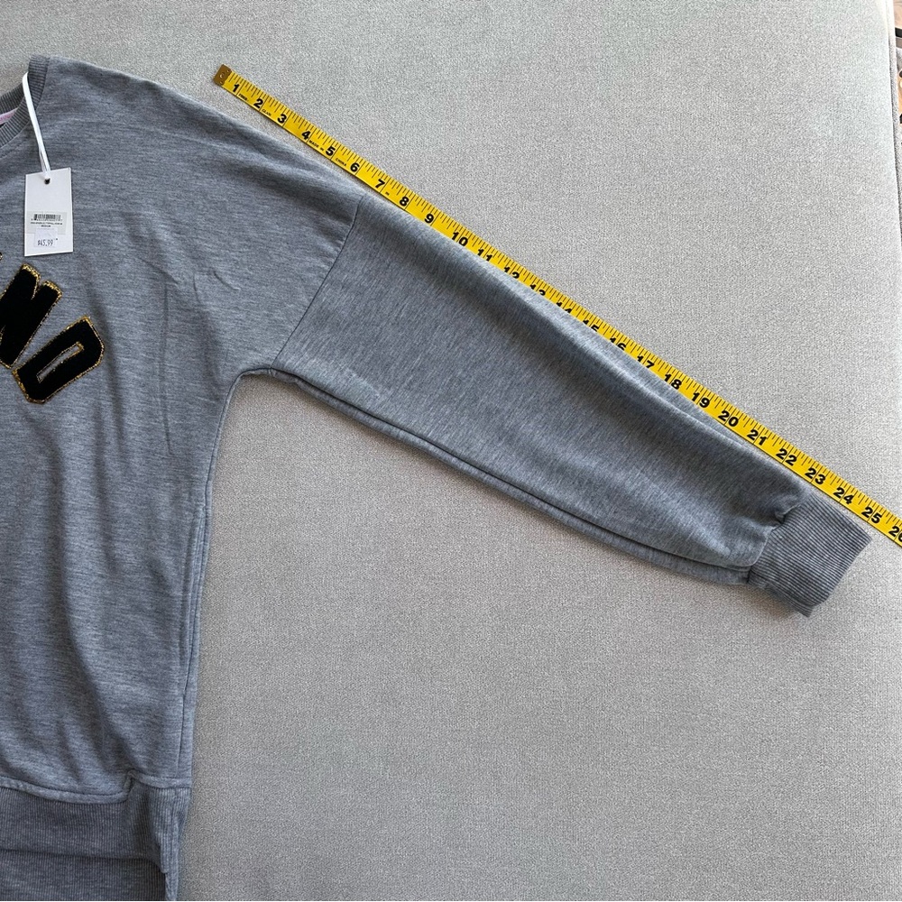 Simply Southern Be Kind Sweatshirt. Gray. Medium. NWT - Picture 9 of 10